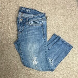 American Eagle Outfitters Distressed Capri Jeans